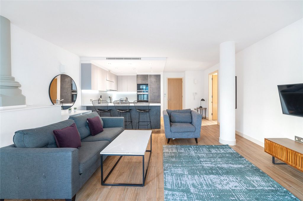 Property photo 3 of 14 Picture No. 06