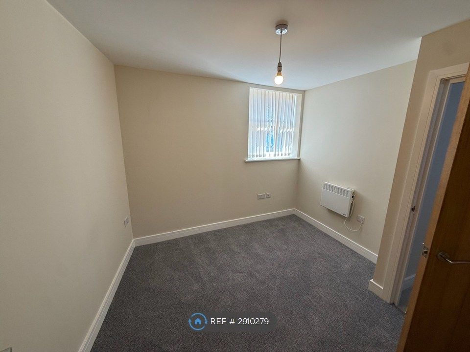 Property photo 3 of 6