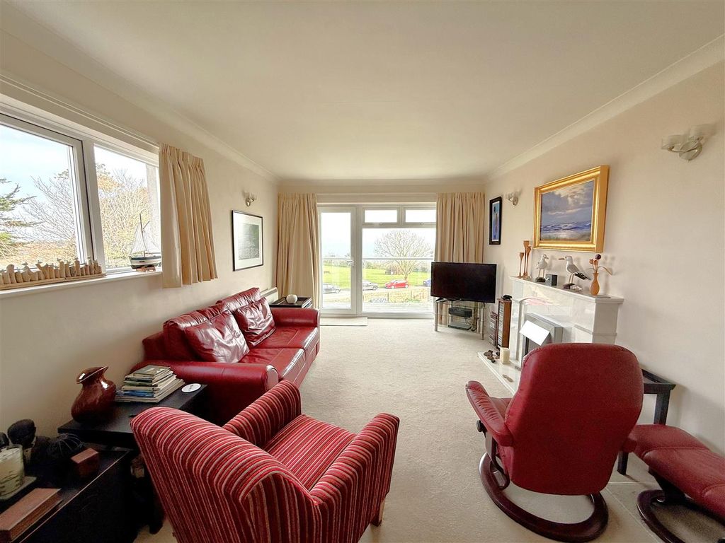 Property photo 3 of 10 3.Jpg
