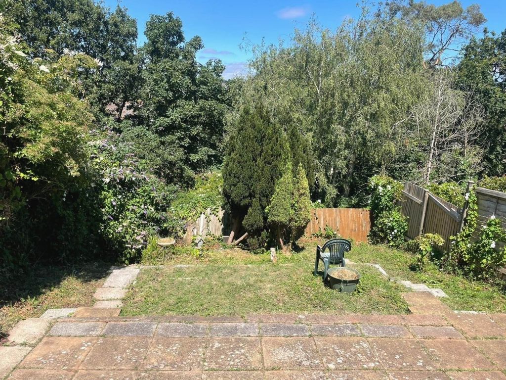 Property photo 3 of 10