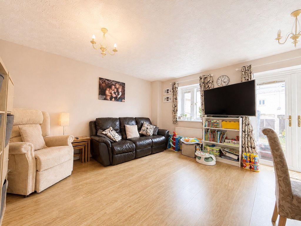 Property photo 3 of 21