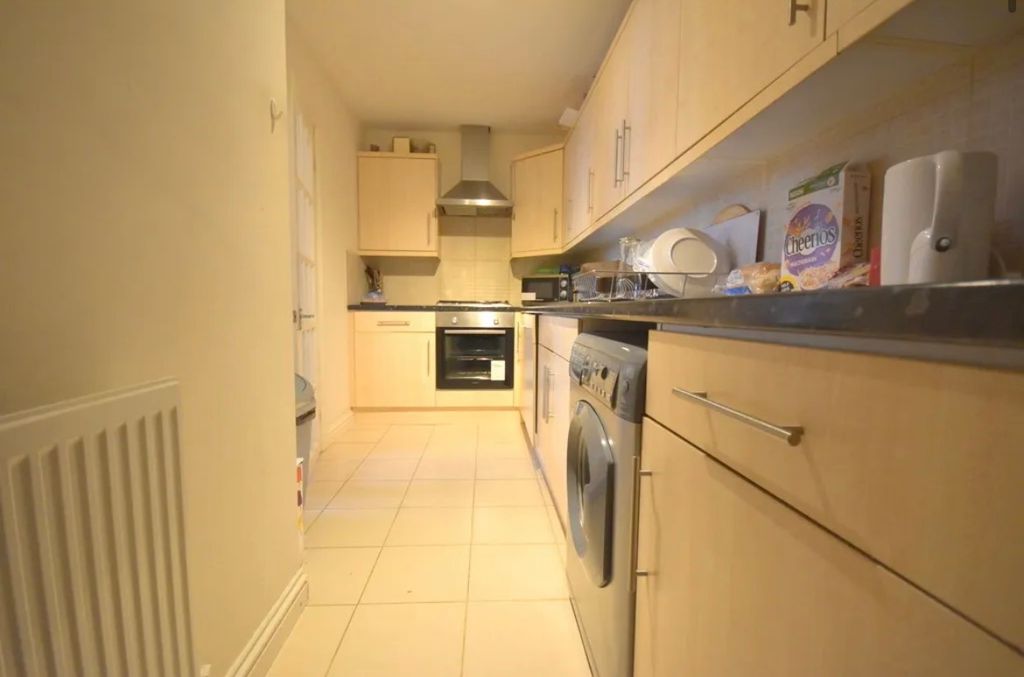 Property photo 3 of 9