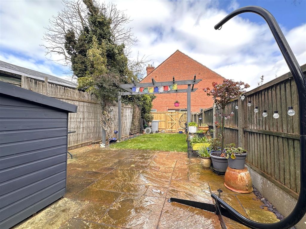 Property photo 3 of 17 Generous Rear Garden 780