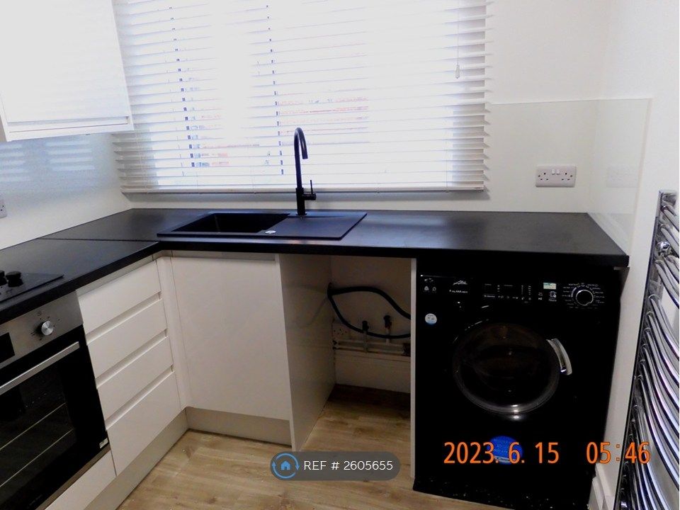 Property photo 2 of 7 Kitchen View 2