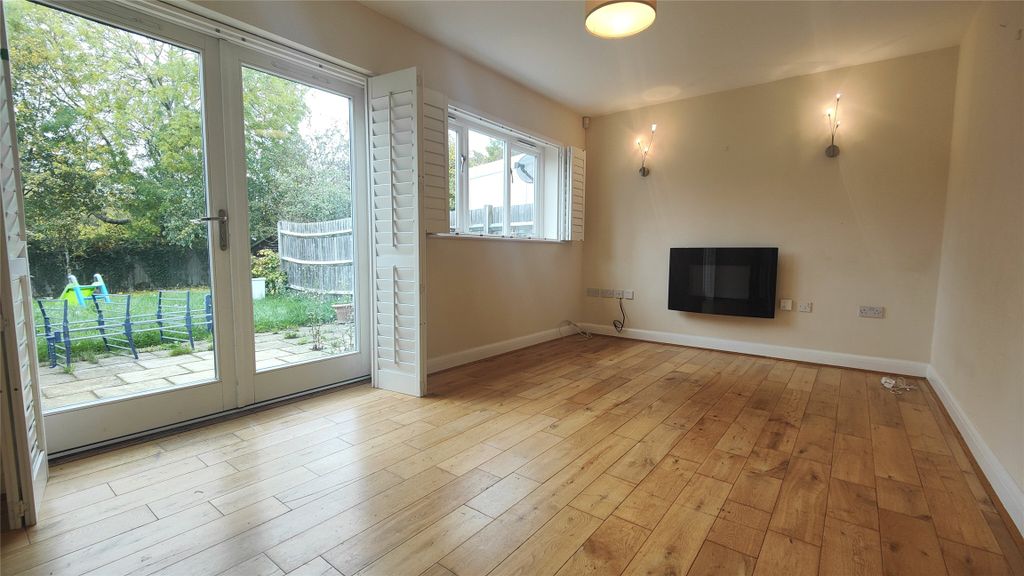 Property photo 2 of 20 Picture No. 05