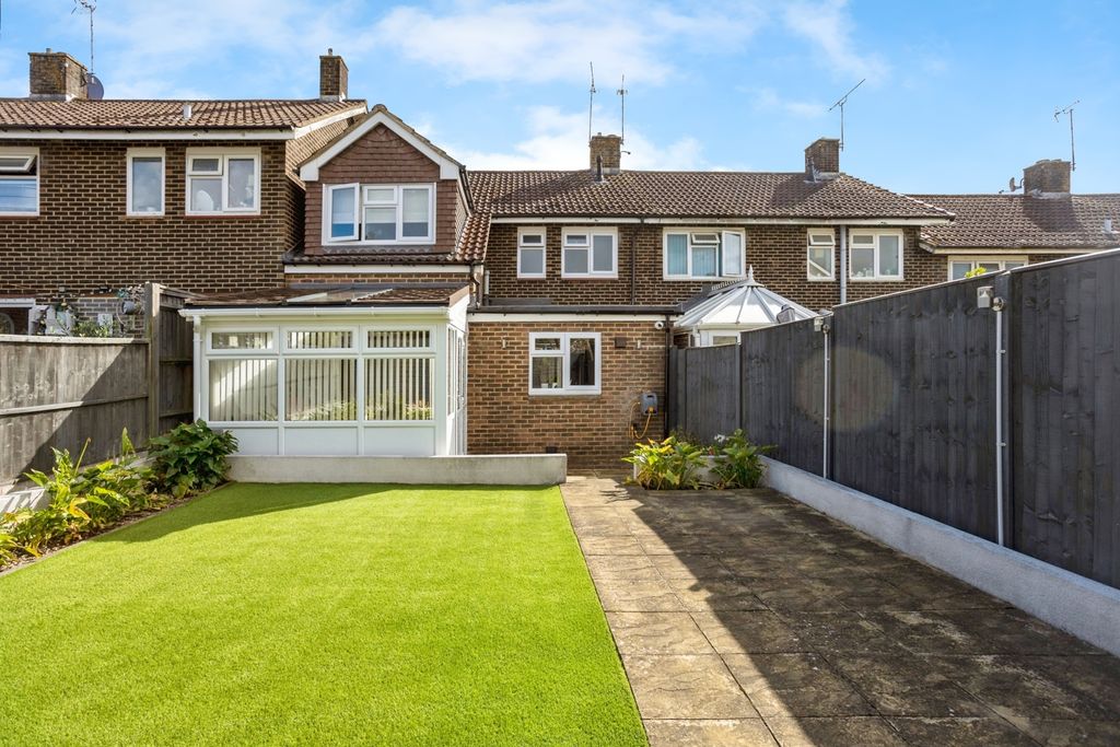 Property photo 2 of 17 Photo