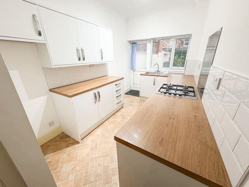 Property photo 3 of 10 Photo 4