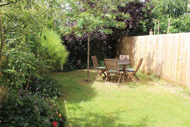 Property photo 3 of 9 Garden