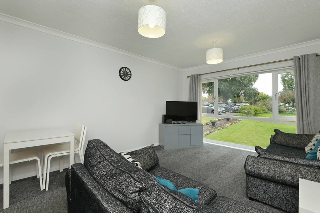 Property photo 2 of 21