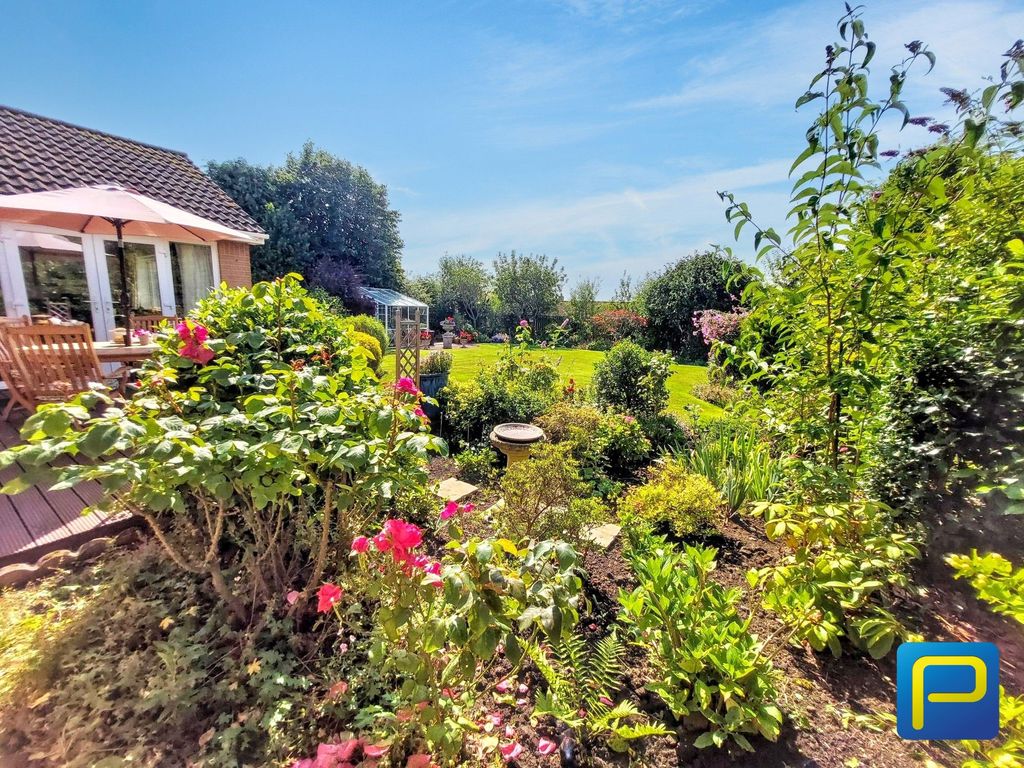 Property photo 3 of 31