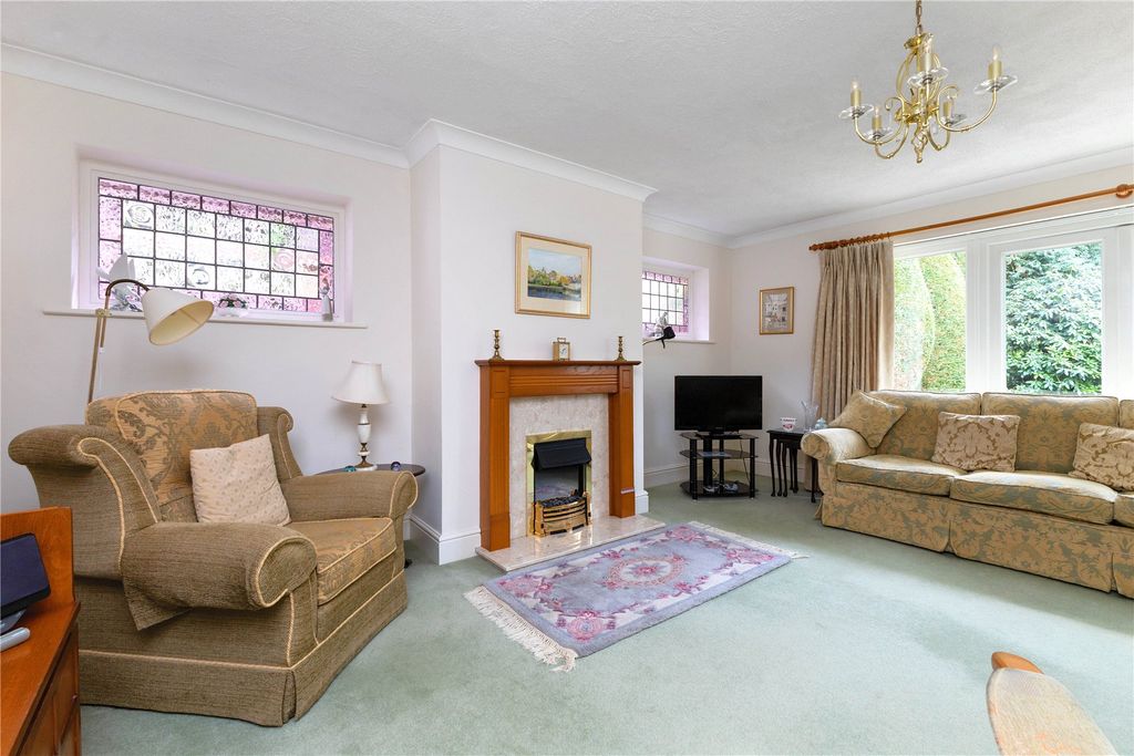 Property photo 2 of 19 Picture No. 15