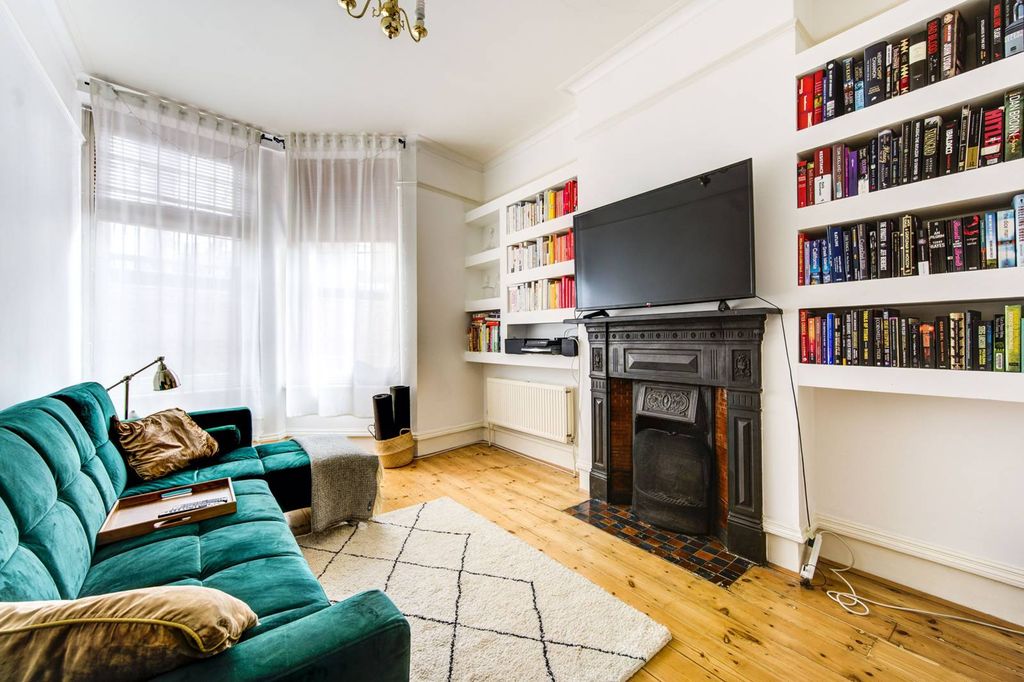 Property photo 1 of 9