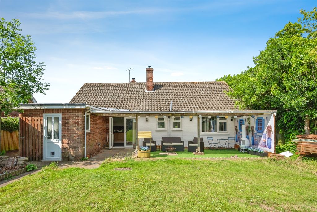 Property photo 3 of 17