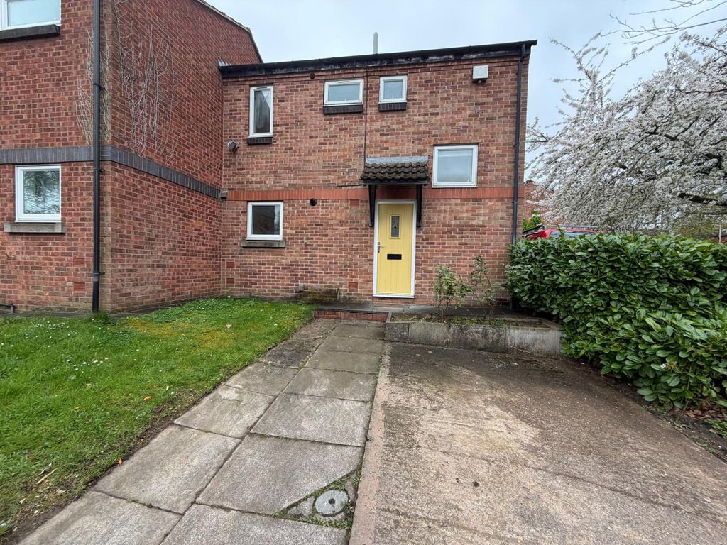 Property photo 1 of 16 3 Bed End Terrace To Rent Lombardy Rise, Leicester Le5