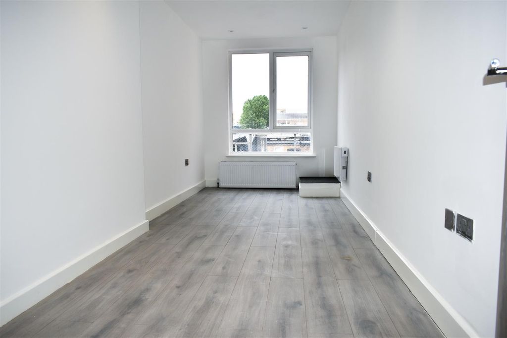 Property photo 3 of 9 Reception Room