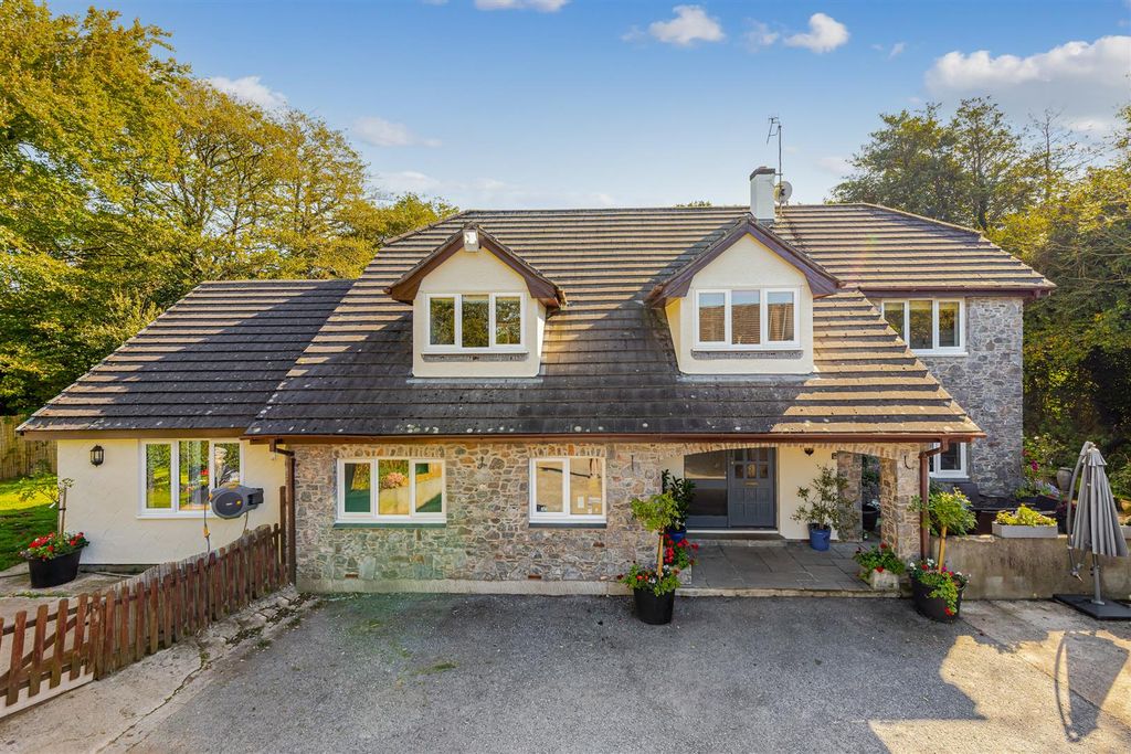 Property photo 1 of 20 A01 - Brook House Chillington Kingsbridge - 250926