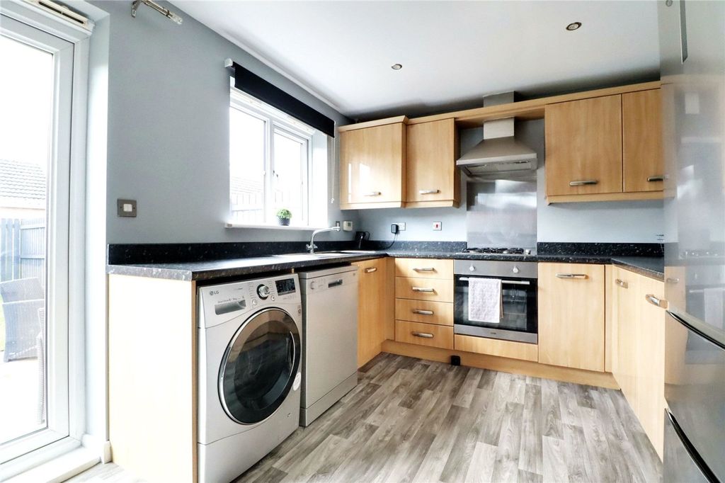 Property photo 2 of 18 Picture No. 03