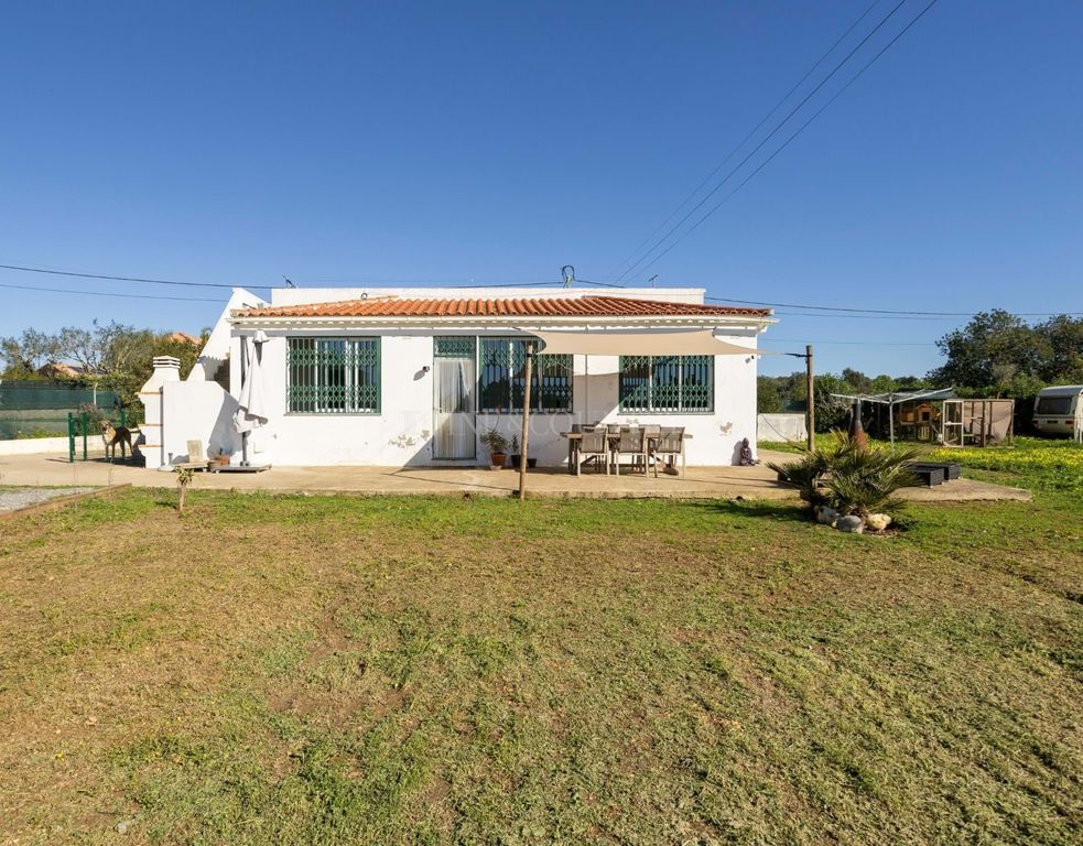 Property photo 2 of 28