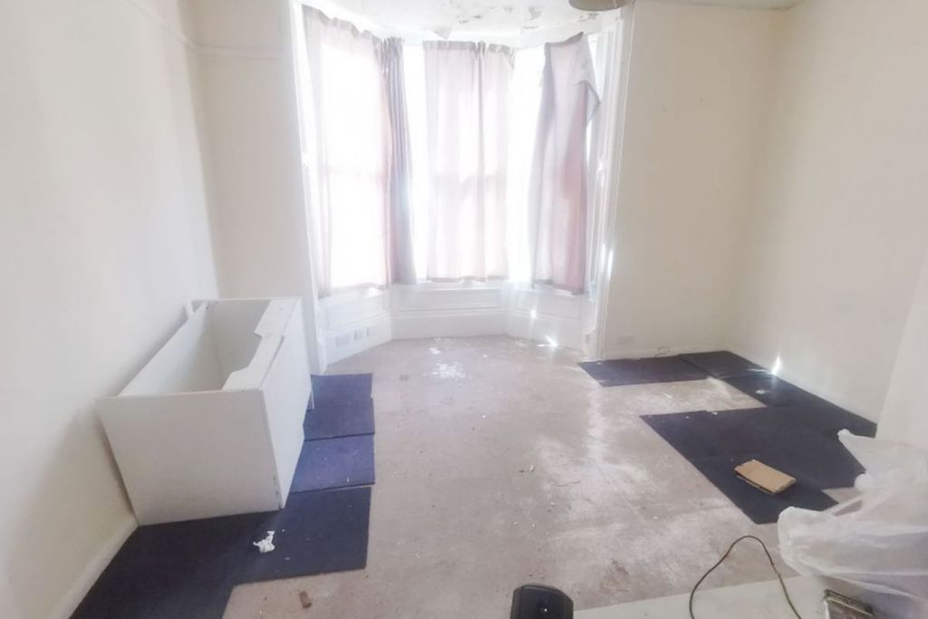 Property photo 2 of 6