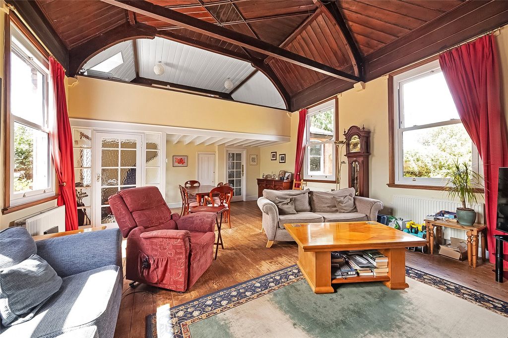 Property photo 1 of 15 Picture No. 02