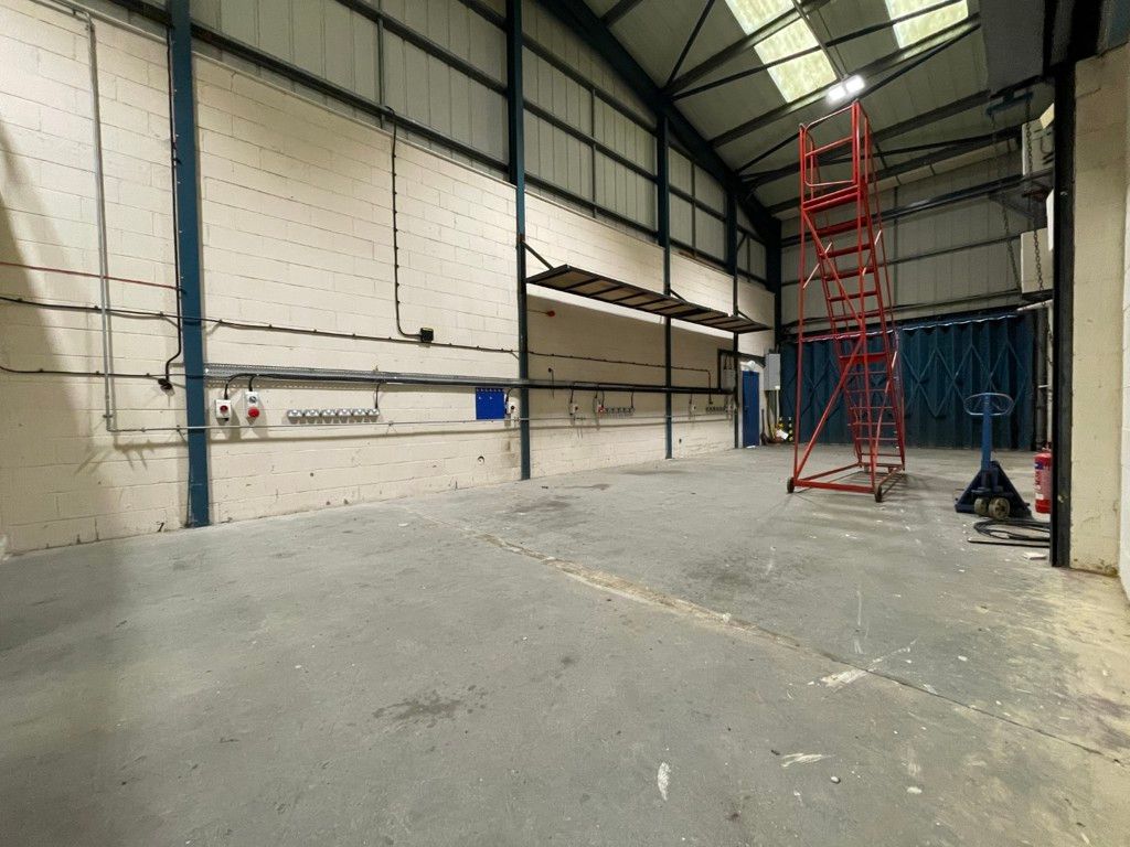 Property photo 2 of 8 Photo 7