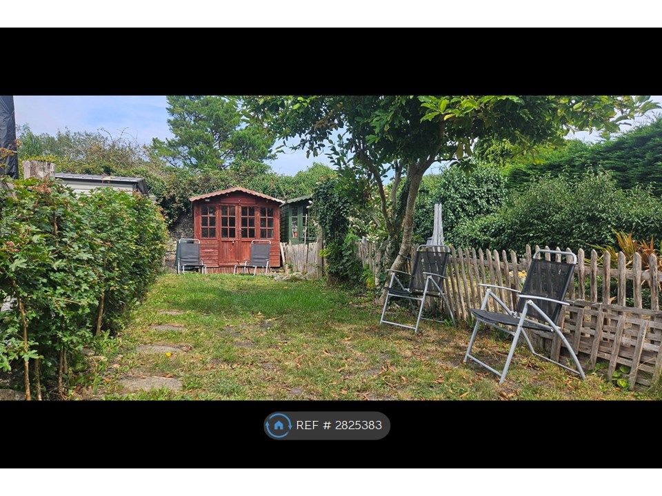 Property photo 3 of 35 Garden And Summerhouse