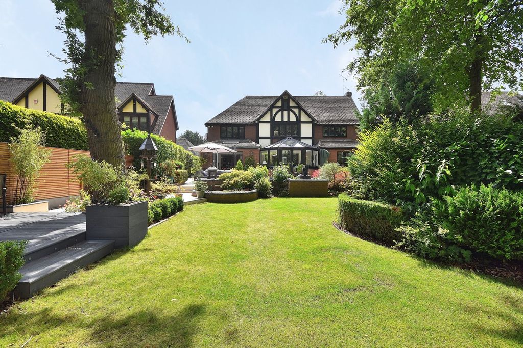 Property photo 2 of 36