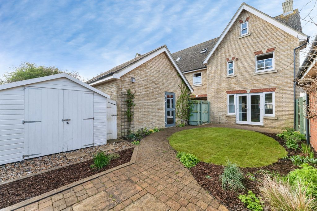 Property photo 2 of 19 Rear External