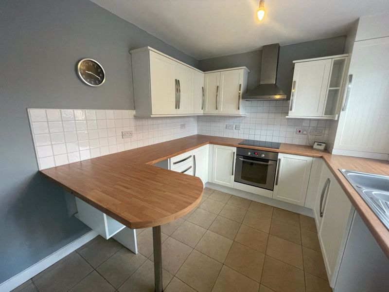 Property photo 2 of 11 Photo 8