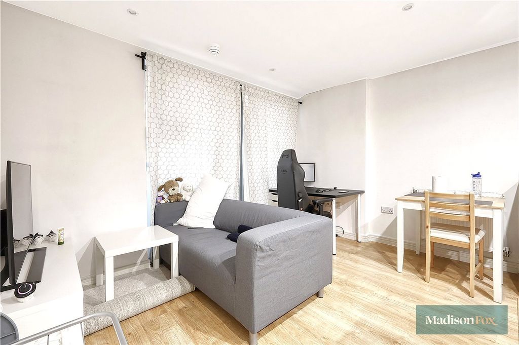 Property photo 3 of 10 Picture No. 03