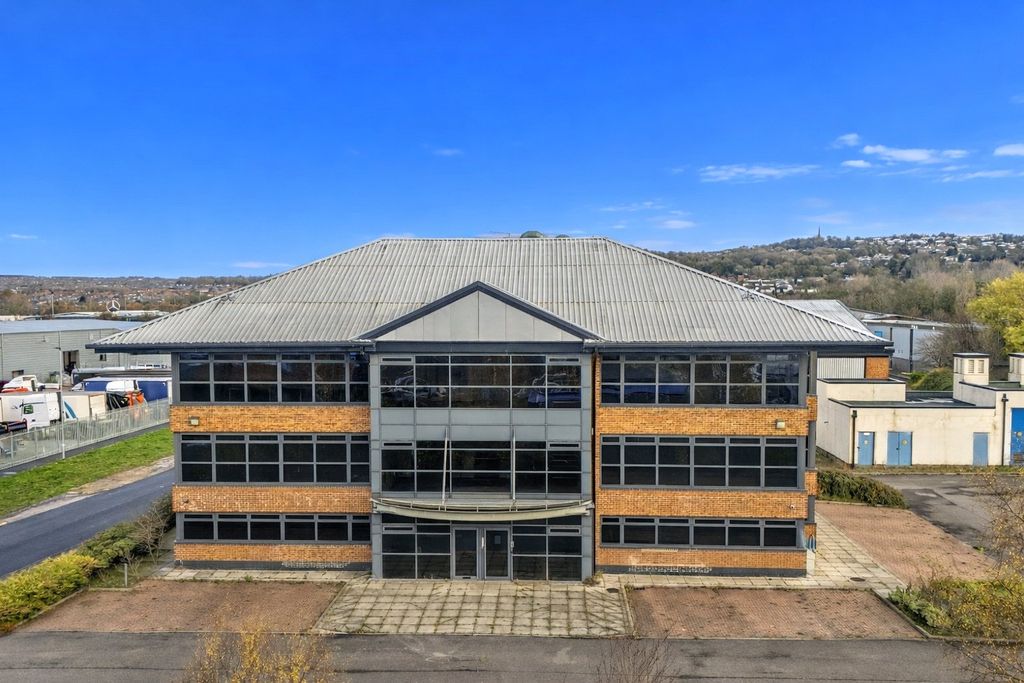 Property photo 1 of 14 Picture No. 18