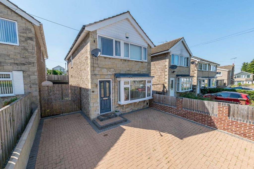 Property photo 1 of 29