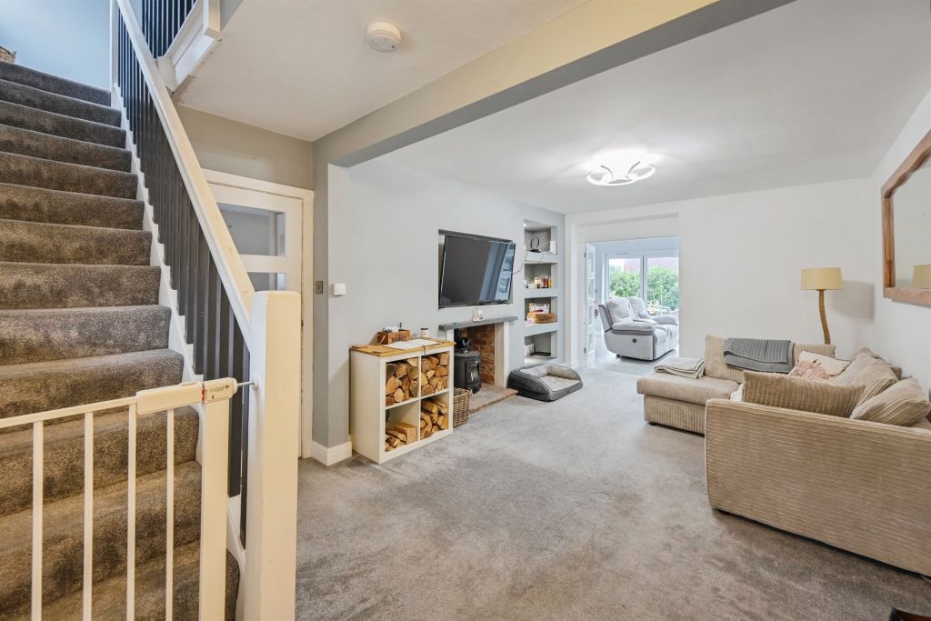 Property photo 2 of 17