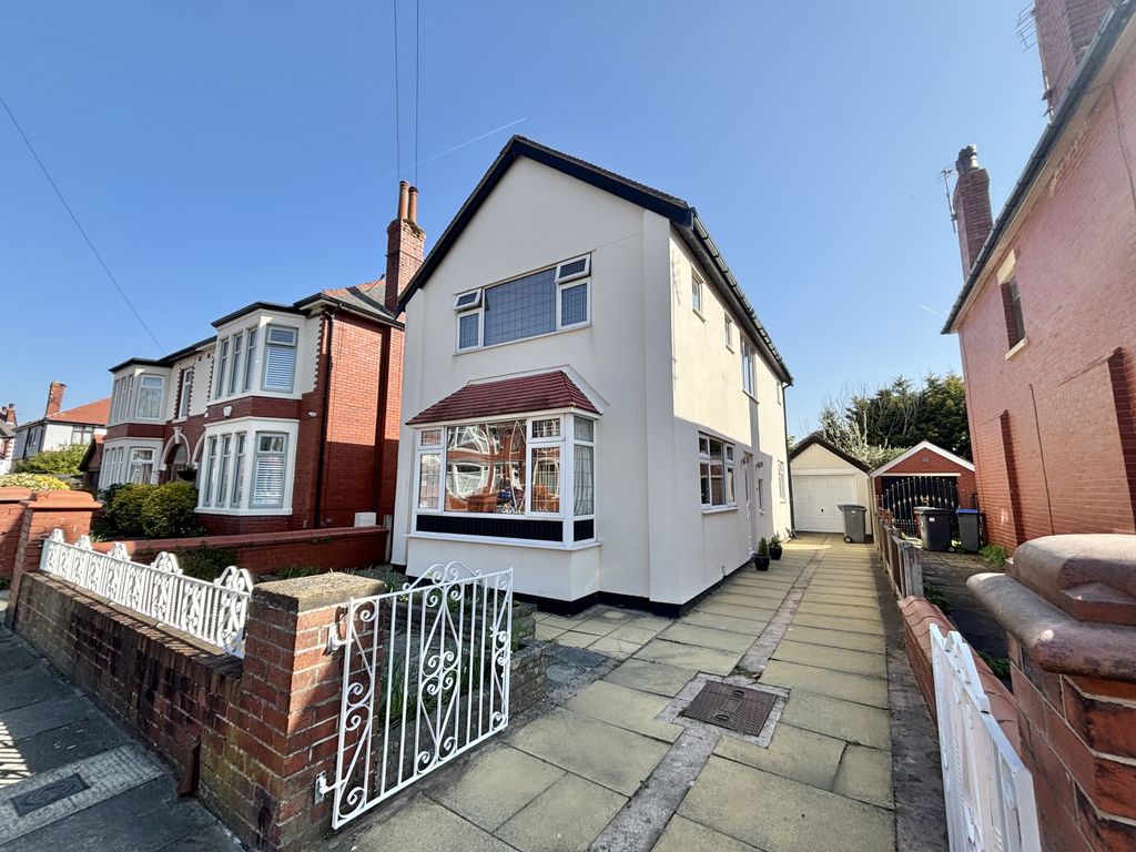 Property photo 1 of 27
