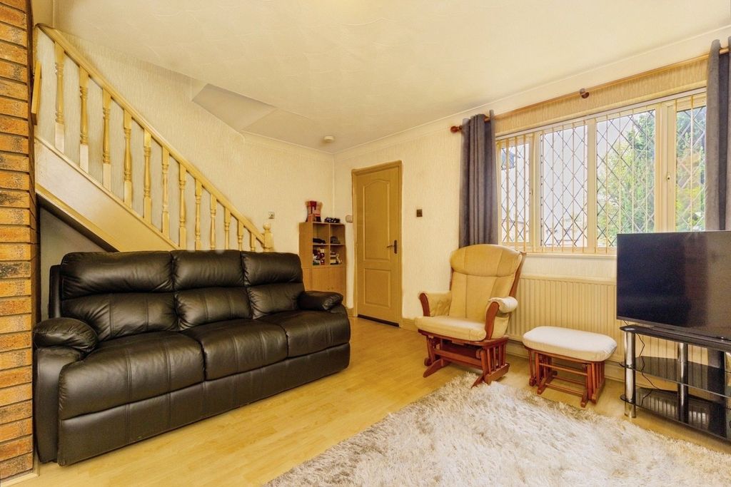 Property photo 3 of 17 Picture No. 22