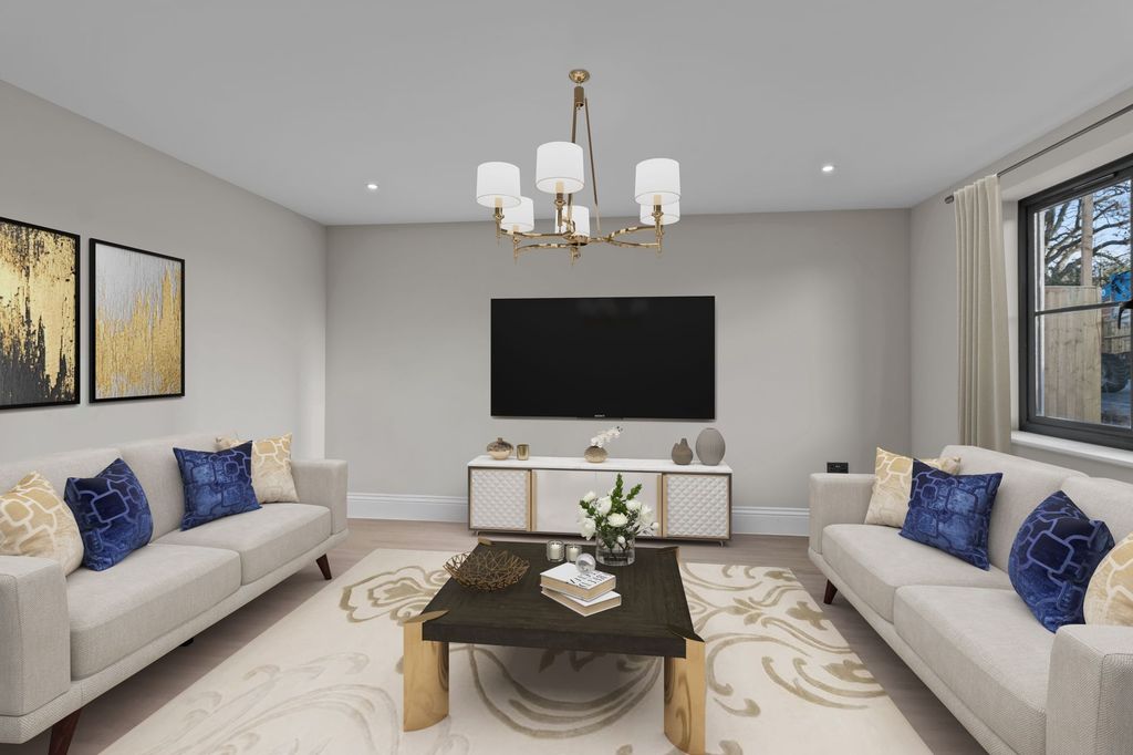 Property photo 3 of 12