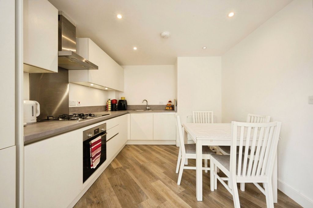 Property photo 3 of 14 Kitchen