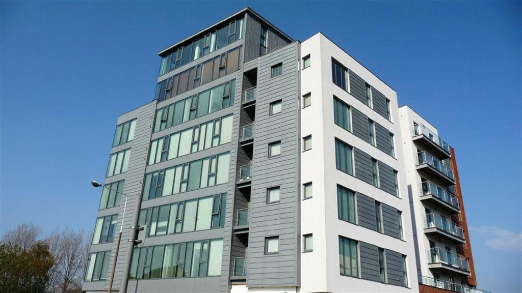 Property photo 1 of 11