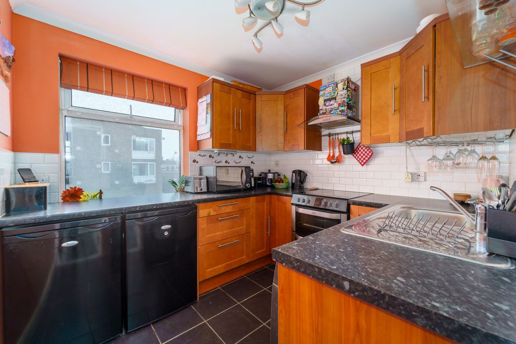Property photo 3 of 10 Dsc05506-Edit
