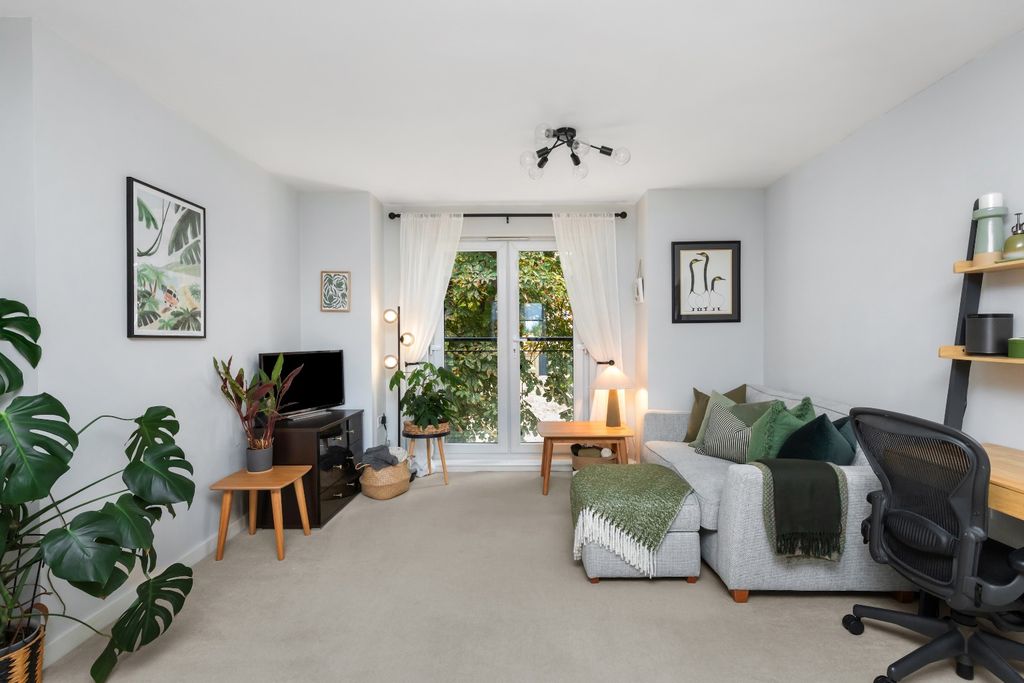 Property photo 2 of 10 3190623