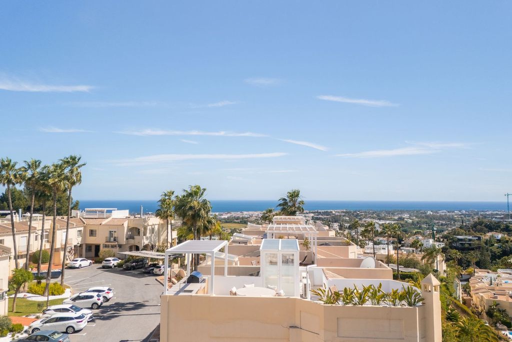 Property photo 1 of 50