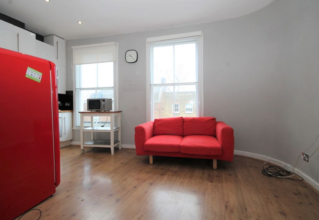 Property photo 2 of 7 Reception