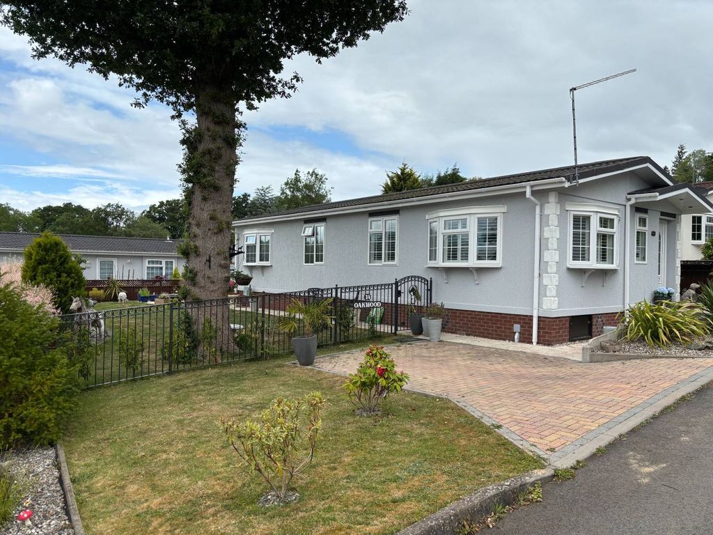 Property photo 1 of 22