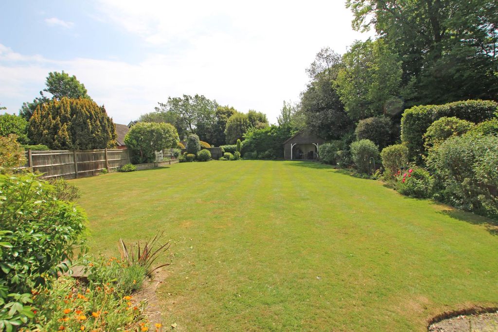 Property photo 3 of 9