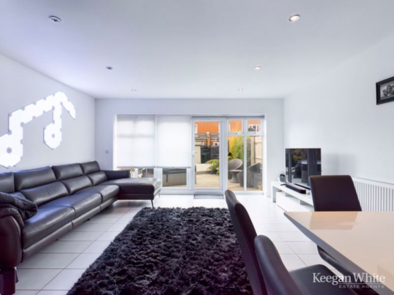 Property photo 3 of 12 Photo 2