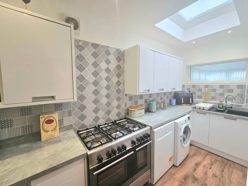 Property photo 3 of 23