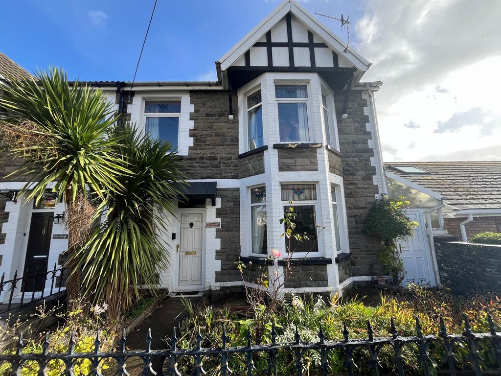 Property photo 2 of 46