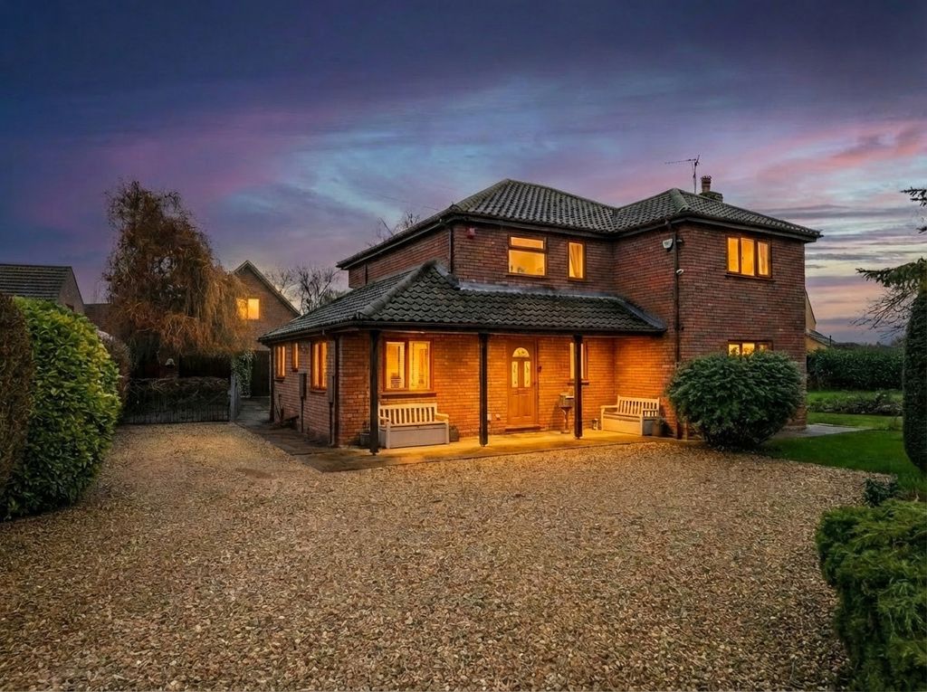 Property photo 1 of 41