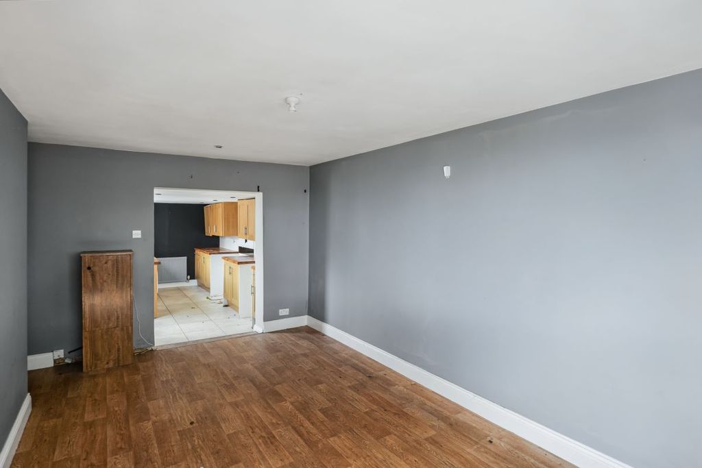 Property photo 2 of 10 Image 2