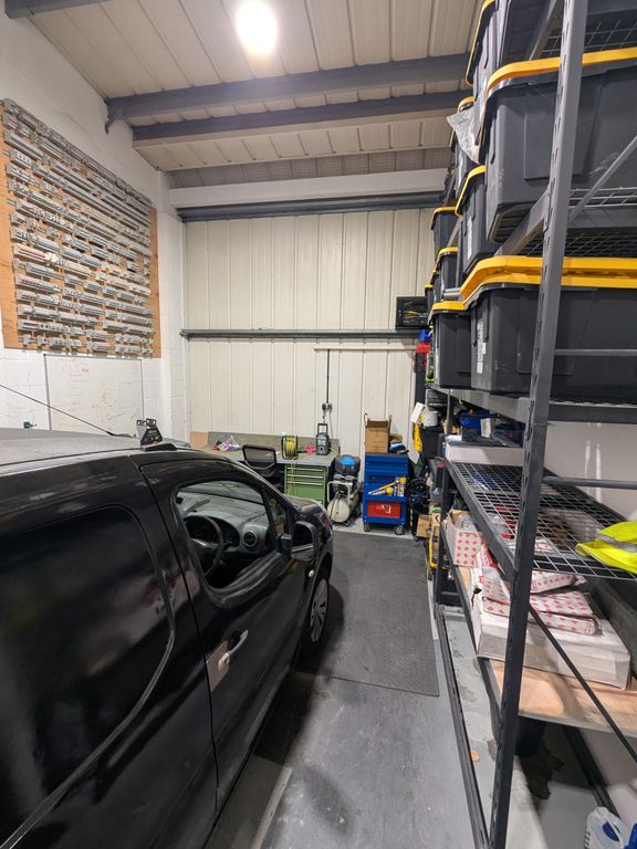 Property photo 2 of 5